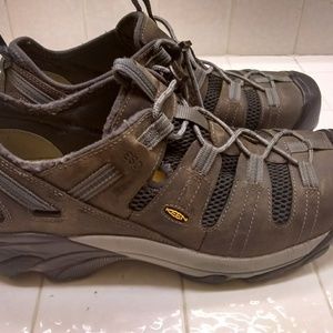 Men's size 14D Detroit Steel toe Utility Shoes